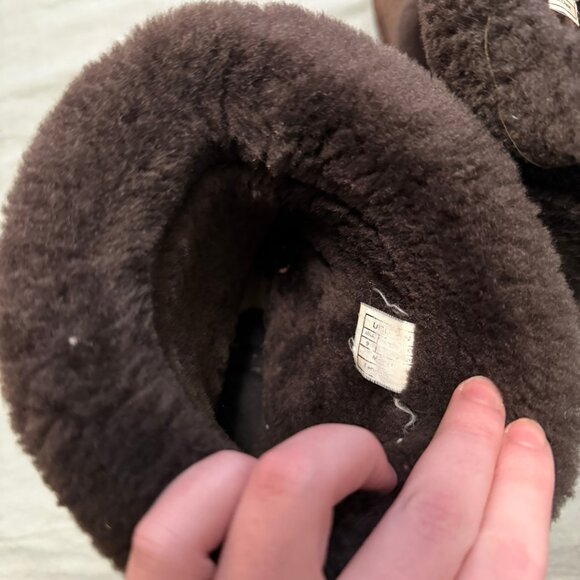 UGG folded over fur boots Size 9 - Picture 3 of 13